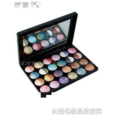 ISMINE伊姿蔓24色珠光眼影盤