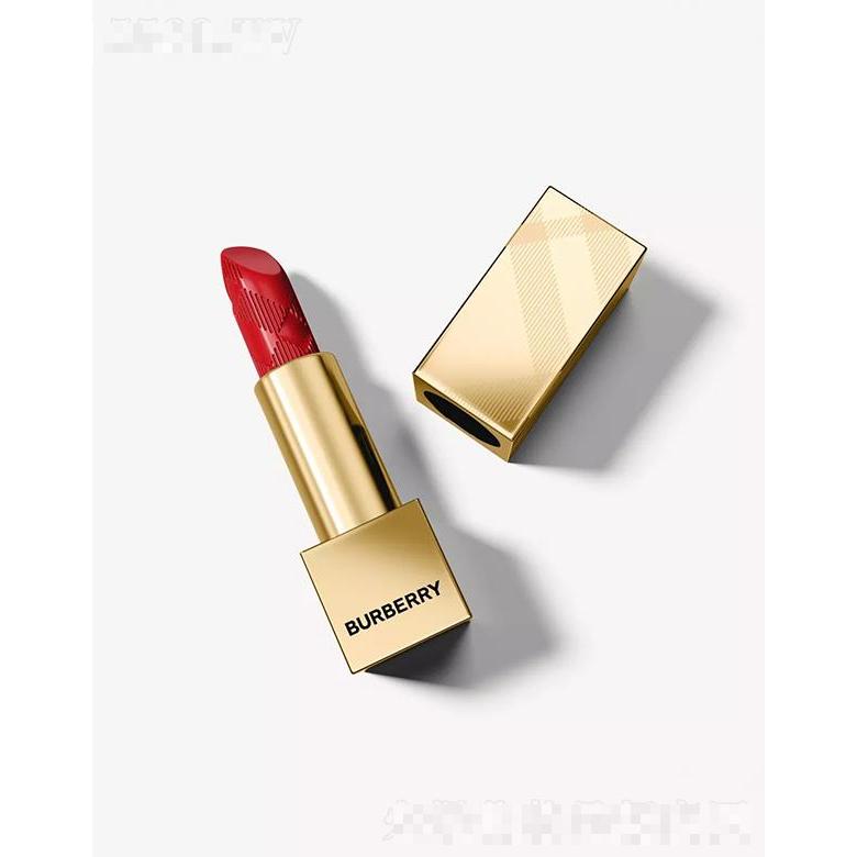 博柏利之吻晶潤凝彩唇膏 - 軍紅色 109 號 打造飽滿豐盈唇型