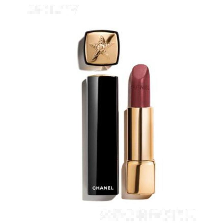 香奈兒彗星唇膏168 - POURPRE éTOILé賦予雙唇柔滑的質(zhì)感