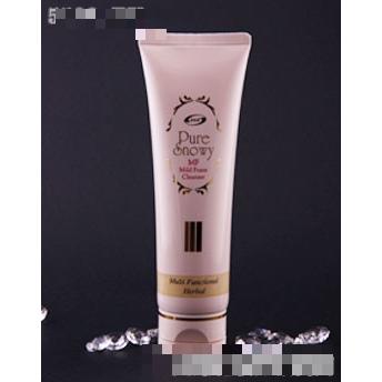 白玉生純白清爽潔面乳(徹底卸妝+清除污垢)