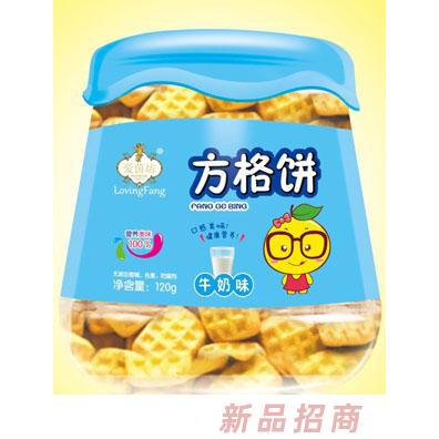 愛(ài)茵坊牛奶味香橙味方格餅兒童餅干小零食代理