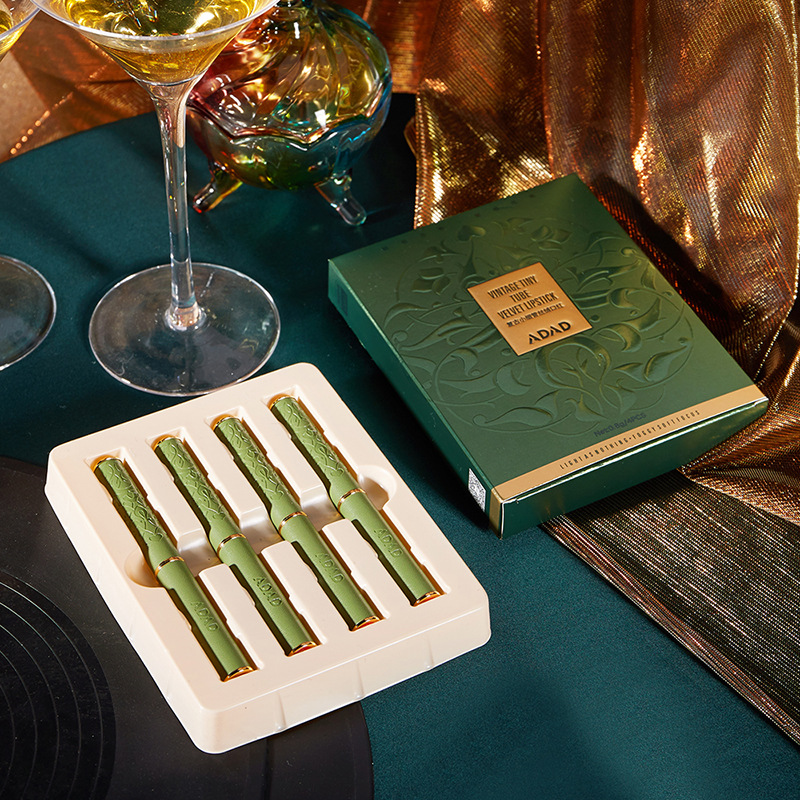 ADAD復(fù)古小細(xì)管絲絨口紅 柔霧覆唇絲滑水潤(rùn)不易掉色輕奢口紅套盒OEM代加工