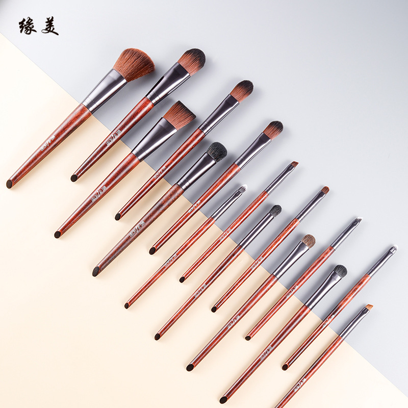 化妝刷美妝工具套裝動物毛遮瑕刷OEM代加工